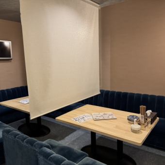 落ち着いた雰囲気の中で、友人と楽しい会話を楽しめるこの空間。料理を楽しむだけでなく、料理人との距離が近く、まるでプライベートディナーのようです★シンプルで洗練されたインテリアが心を癒してくれ、特別な日のディナーにもぴったりな場所です♪素敵な思い出を作ってみてください◎