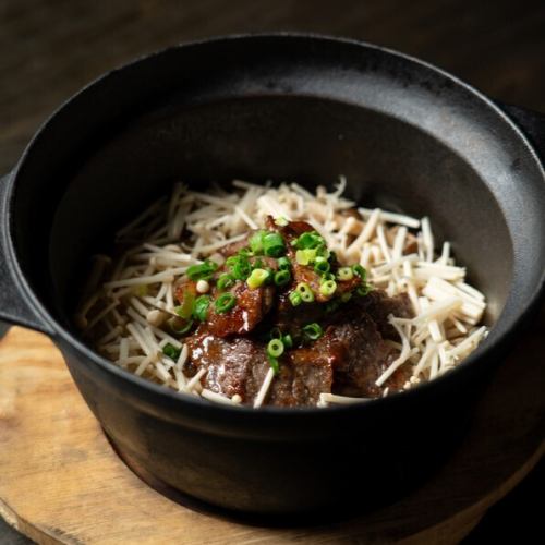 煮熟的牛肉飯