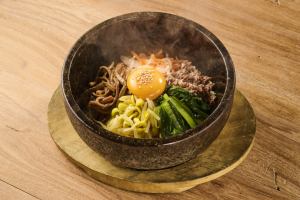 石焼ビビンバ