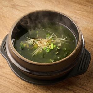 わかめスープ