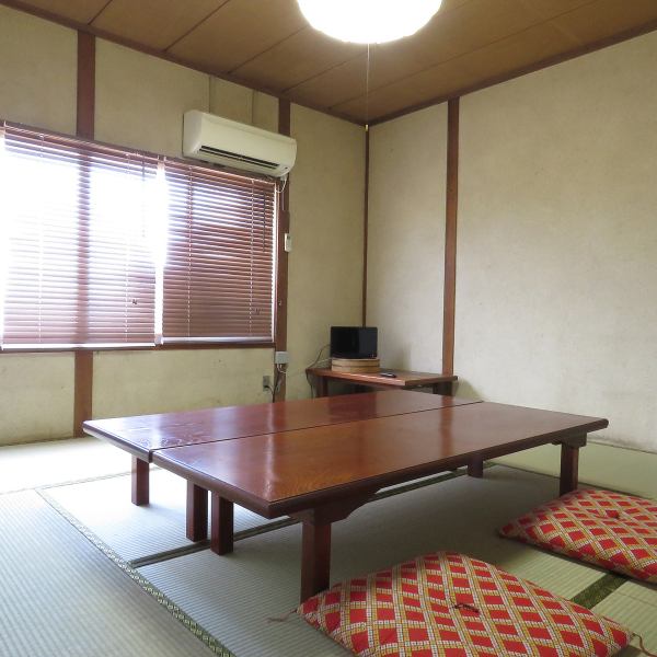 There is also a private room on the 2nd floor that can accommodate up to 10 people, so it is possible to use it for family meals, banquets and welcome and farewell parties! Please contact the store as it will be available ♪