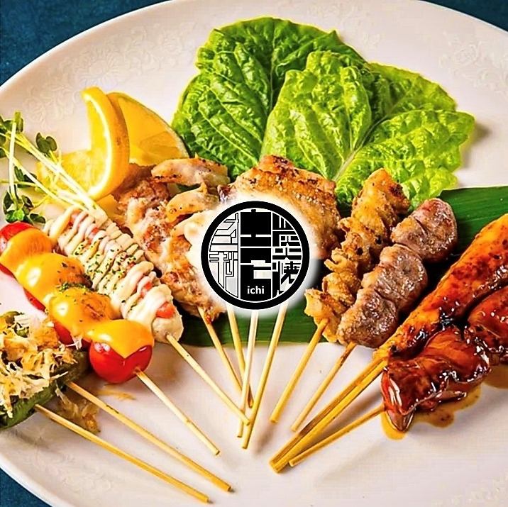 We recommend the wide variety of skewers and fresh sashimi.