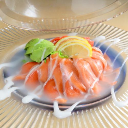 お店こだわりの燻製料理♪