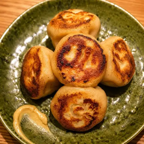 Be careful not to burn yourself! Pan-fried dumplings