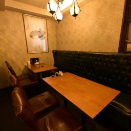 A private room that can accommodate up to 14 people.