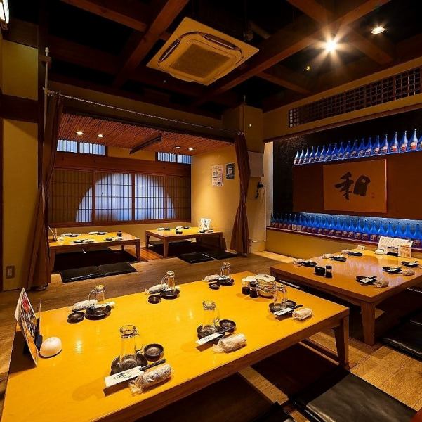 【貸切にも対応可能】駅近の好立地にありながら、最大70名様まで収容できる大広間を完備しているのも当店の魅力！掘りごたつとお座敷、2種類のフロア貸切に対応しています。各種ご宴会や季節行事に◎