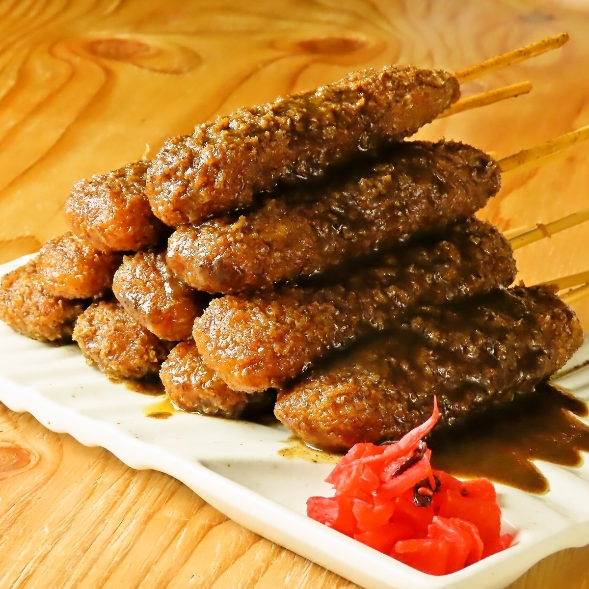 翌朝5時まで営業中!名物の串カツカレーもご用意しております