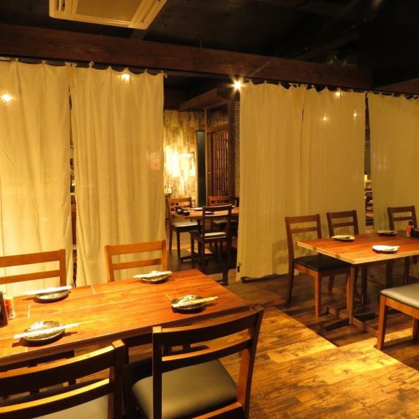 [Kagoshima Chuo Station/Izakaya/All-you-can-drink/Private room/Exclusive use/Counter/Sofa/Yakitori/Seafood/Sashimi] The restaurant has two floors! The first floor is completely non-smoking! On the second floor, you can smoke heated tobacco at your seat ☆ Paper cigarettes are available in the designated smoking area indoors.We also have private tables available to accommodate different numbers of people.It can accommodate up to 60 people, making it one of the largest in Kagoshima! Please feel free to contact us.