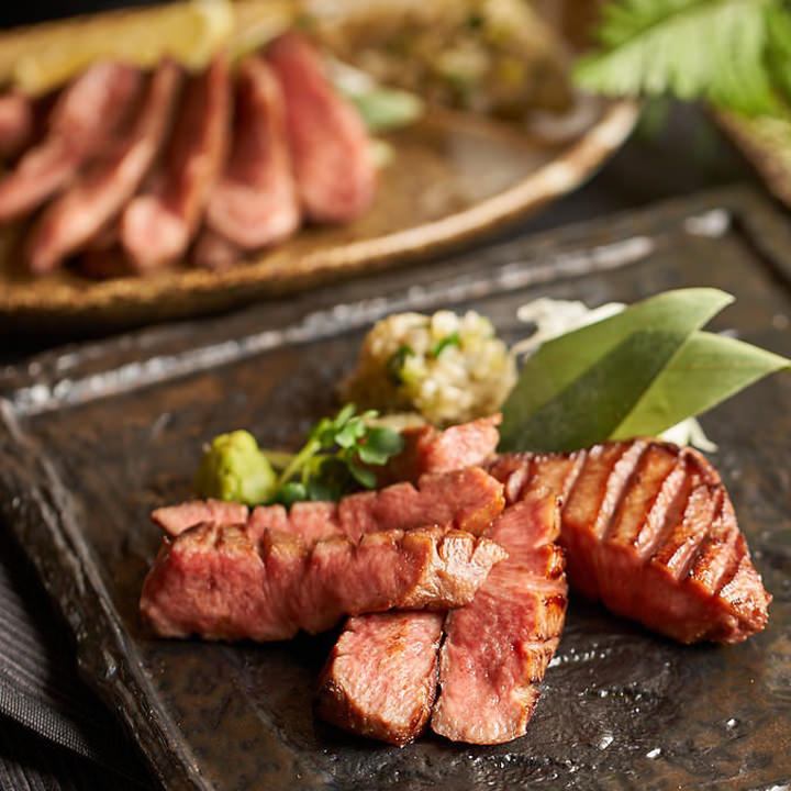 Even though it's thickly sliced, it's soft and crispy! Our famous beef tongue♪