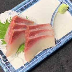 yellowtail sashimi