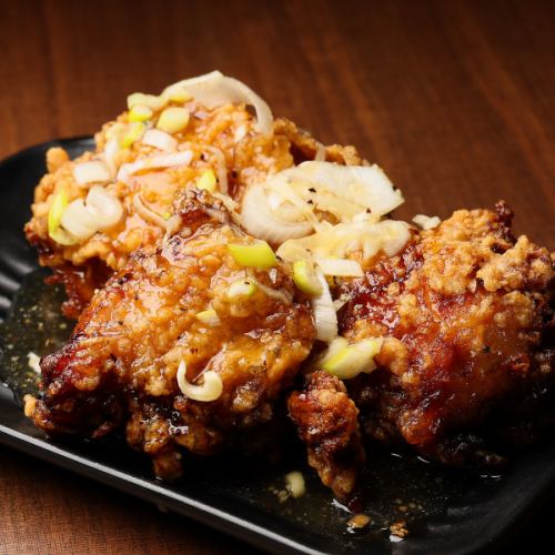 Deep fried chicken with salt and green onion