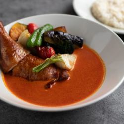 チキンレッグと揚げ野菜のタイ風スープカレー