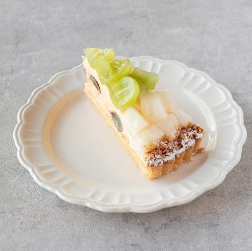 배와 샤인 무스카트 타트