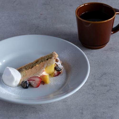 大人気のランチケーキセット
