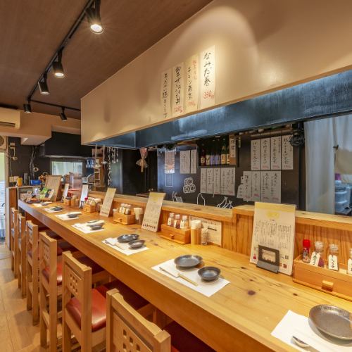 <p>We have 7 counter seats where you can relax.Please spend a relaxing time in the store where you can feel a calm atmosphere ♪ One person is also welcome ◎</p>