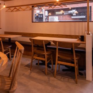 [1F] Table seats for 4 people x 4