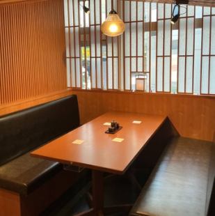６名様迄可能なソファー席も有ります