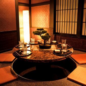 Please relax in the space where the interior of the innovative design is refreshing ♪ For customers who want to enjoy sake casually, the convenient table seat is the best.One of the points that the secretary has popularized is the convenient access near Sakae Station.*10% service charge after 21:00