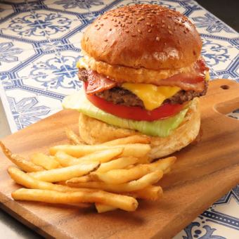 [Banquet course 5,000 yen] Unlimited all-you-can-drink & all-you-can-sing karaoke ♪ Hors d'oeuvres & hamburgers (for each person)