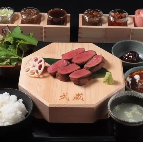 【極上の味わい】6種の薬味付き！極上厚切り牛タン定食　3800円(税込)