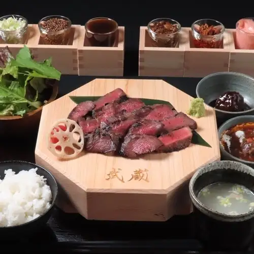 豪華なランチタイムにも◎