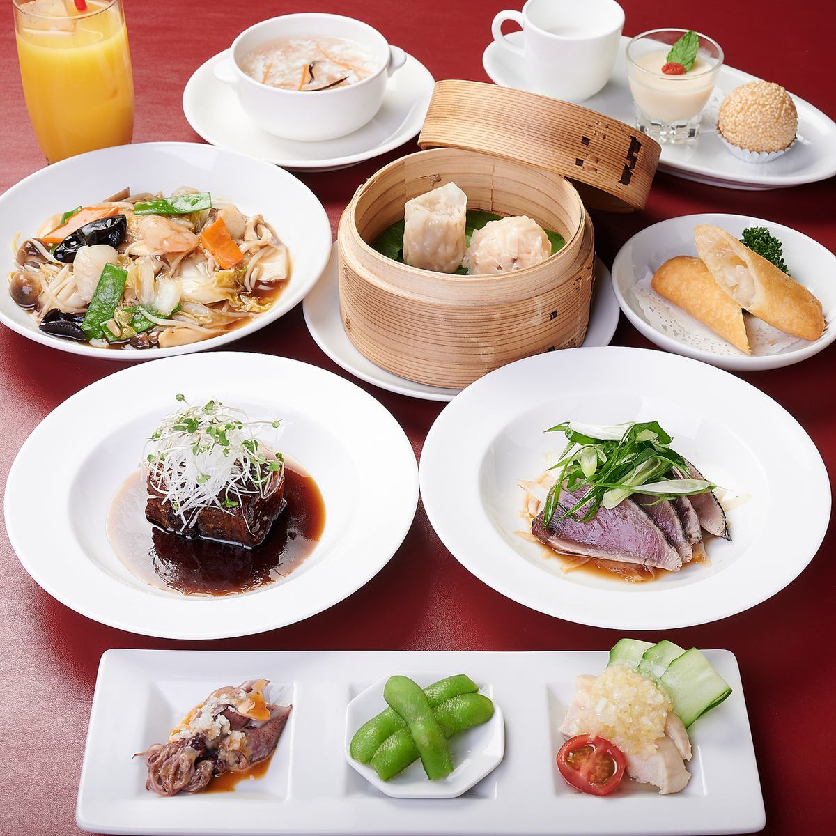 広東料理と和食のボーダレス料理をランチでもお楽しみください。