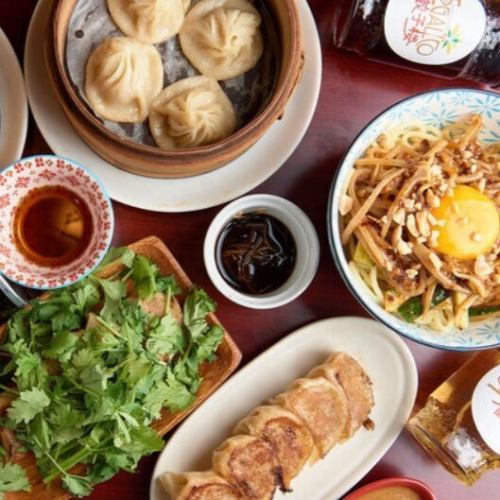 超人気の餃子・点心バル★