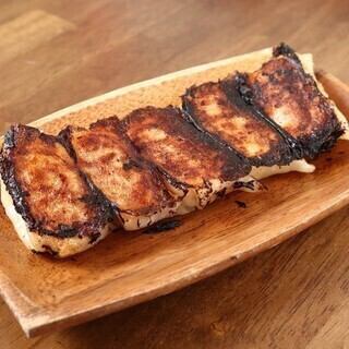 SNSで話題の餃子2時間食べ放題プレミアム10種以上（飲み放題付きもコース内にあります）