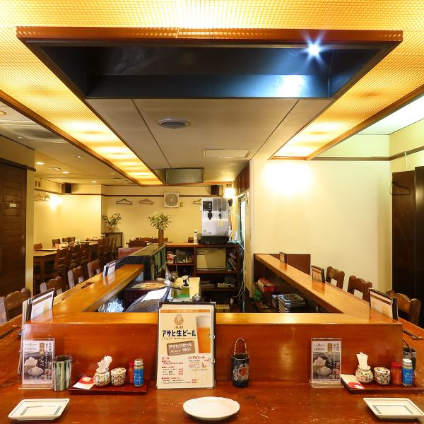 気軽に入れるのに、店内は落ち着いていてゆったりと食事を楽しめます！カウンターだと人の気配も近くて温かさを感じれます♪