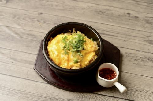 Stone-grilled golden fried rice (with edible chili oil)
