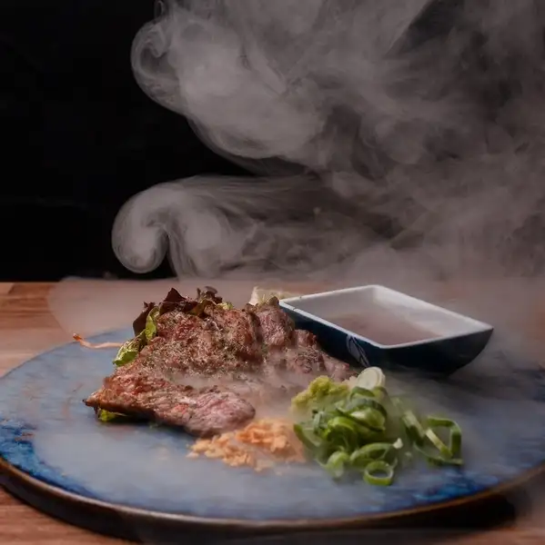 牛肉の瞬間スモークレア焼き