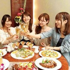 女子会 季節コース 個室3時間 料理6品 11種 飲み放題付き パセラ 横浜ハマボールイアス店