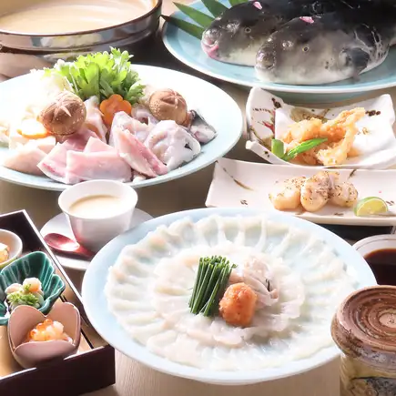 [Fugu Hot Pot Course] 8 dishes including fugu sashimi, fried fugu, and fugu hot pot, with 2 hours of all-you-can-drink for 15,000 yen