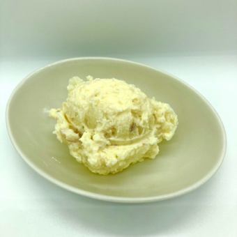 燻製ポテトサラダ
