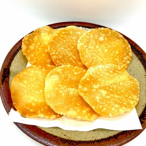 パリパリ餃子の皮せんべい
