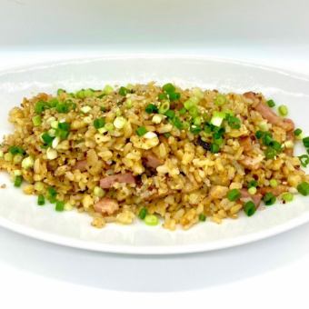 ガーリックチャーハン