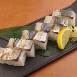 Grilled mackerel pressed sushi