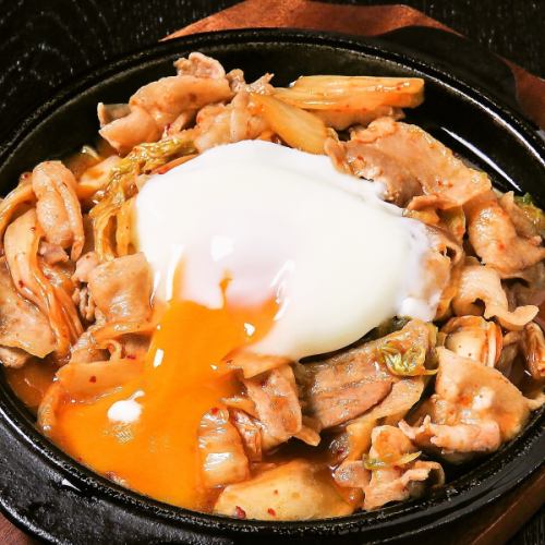 Recommended! Hot ball pork kimchi iron plate