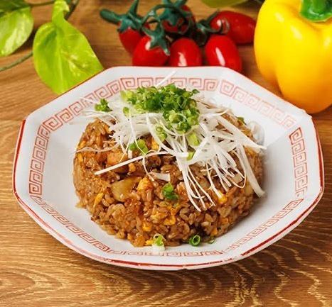 本場中国 ブラック炒飯