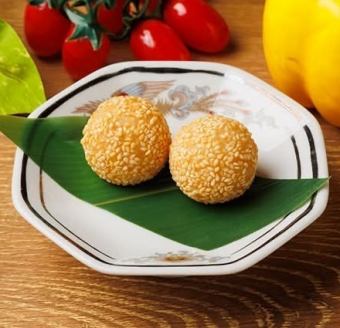 チャオズ特製 ごま団子（2個）