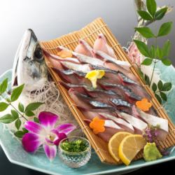 [Live sashimi] Live mackerel sashimi/Live horse mackerel sashimi (with bone crackers)