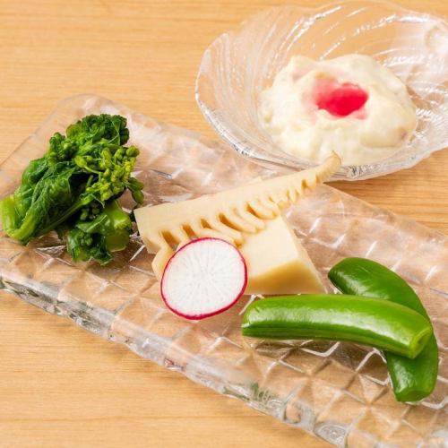 春野菜の桜マヨソース