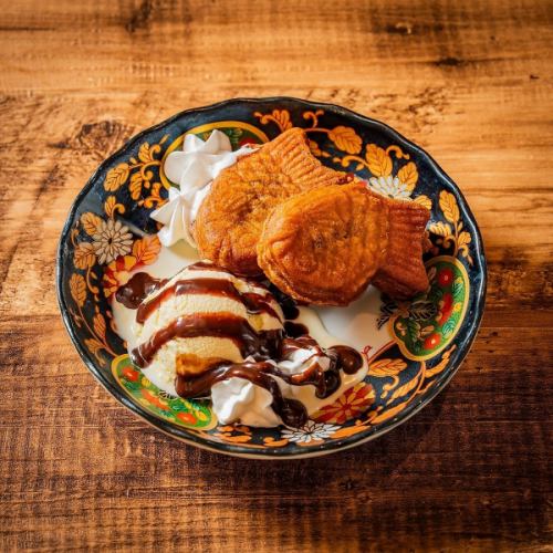 Happiness-boosting Taiyaki and Baniraishu