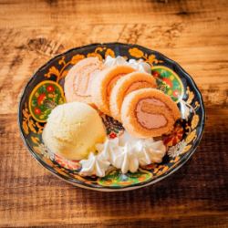 Amaou strawberry roll cake