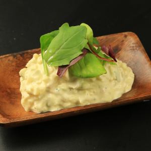 サーモンとアボカドのタルタル
