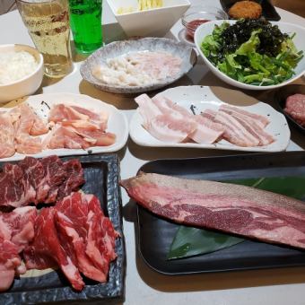 【ちょっぴり贅沢】全10品牛タンがついてるちょっぴり贅沢コース5000円ソフトドリンク飲み放題付