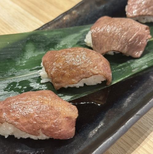 Omi beef sushi - Try different varieties and compare them!