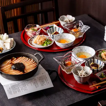 ☆日本酒飲み放題☆ 16名様以上限定【2h飲み放題 かしわ鍋コース 7500円】2.5時間大部屋貸切