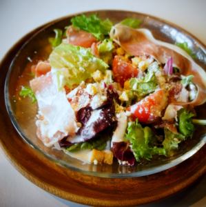 生ハムのシーザーサラダ　レギュラーサイズ