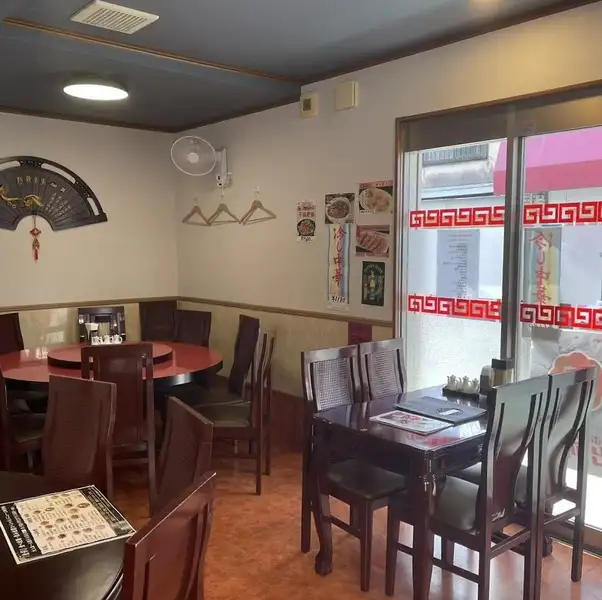 中国の素敵な飾りがある店内で、本場の台湾中華料理を気軽に楽しみましょう!もちろん、お一人様も大歓迎!ランチは毎週メニューが変わるので、いつ来ても新しい美味しさに出会えるのが楽しみの一つ。さらに、ちょっと遅めの時間にはお得な午後ランチもあるので要チェック!本格的な中華を気軽に楽しめるお店です♪